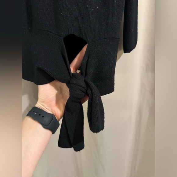 Women’s Black Crewneck Chico’s Sweater - Picture 2 of 10